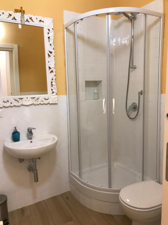 那不勒斯Agora Singola Con Bagno Privato Adiacente住宿加早餐旅馆 外观 照片